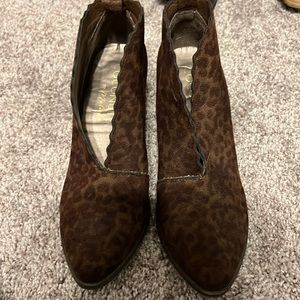 Womens boots cheetah print